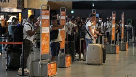 Sciopero easyJet dal 15 al 17 agosto: come verificare se il volo è cancellato e chiedere il rimborso