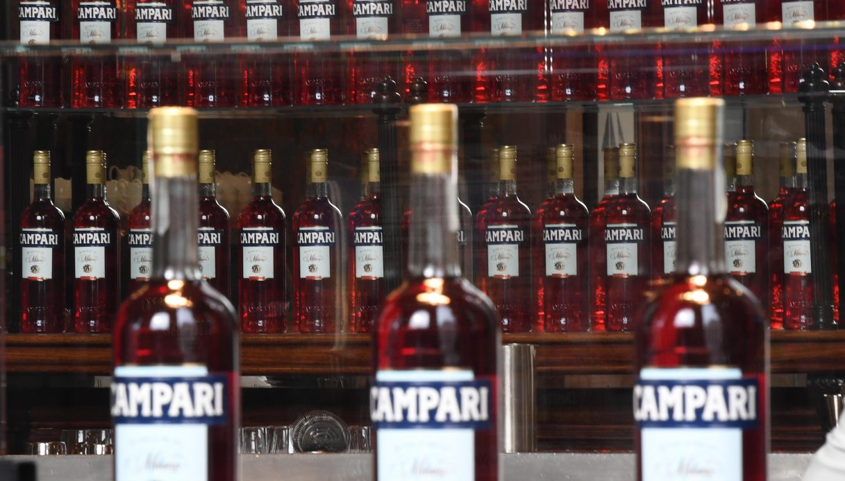 https://quifinanza.it/wp-content/uploads/sites/5/2024/09/campari-dimissioni-Fantacchiotti.jpg