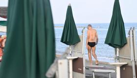 Concessioni balneari, proroga al 2027 e niente prelazioni: il governo ridimensiona le pretese