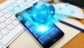 Connettività, l’Ue vuole tutti online entro il 2025: le iniziative