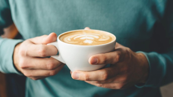 Costo del cappuccino al bar in impennata: in 3 anni aumenti del 14% ...