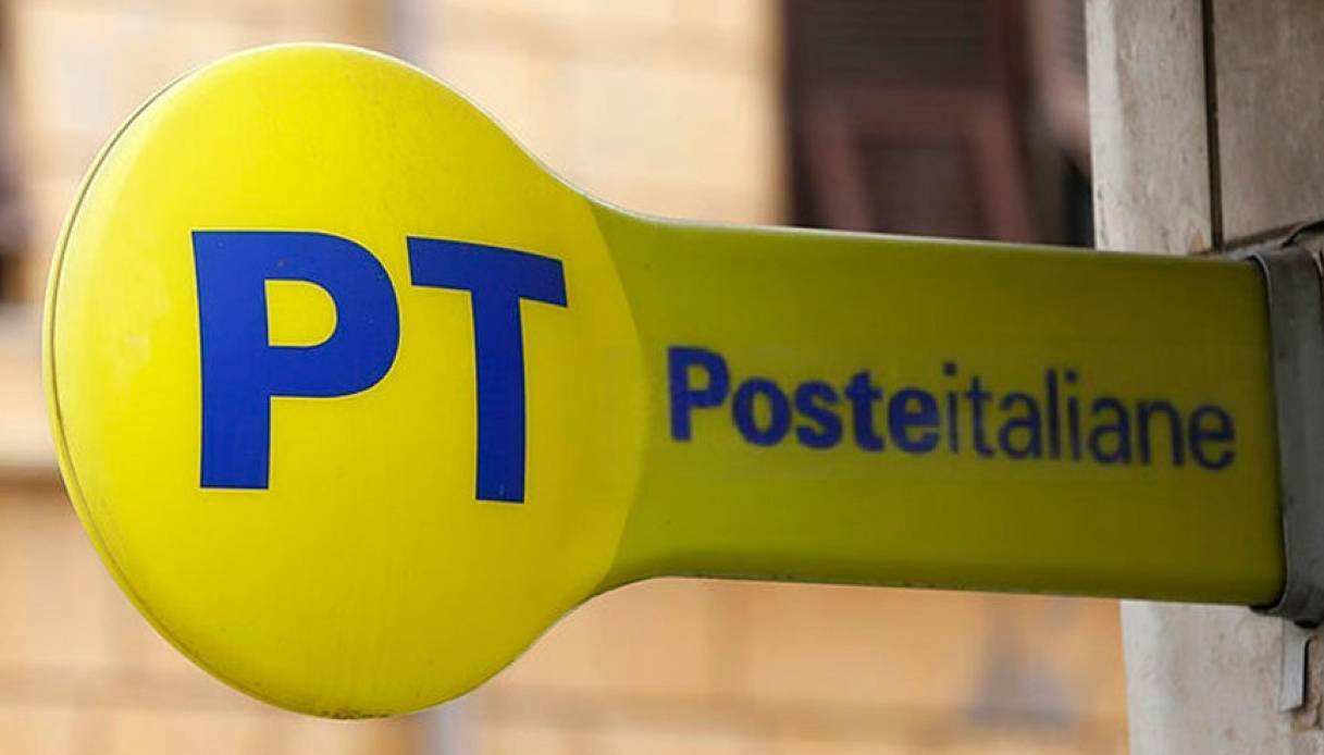 Poste verso lo stop a bollettini e raccomandate, l’azienda valuta la rivoluzione