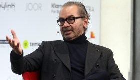Lvmh compra il 10% della holding di Moncler: il potente accordo tra Arnauld e Ruffini
