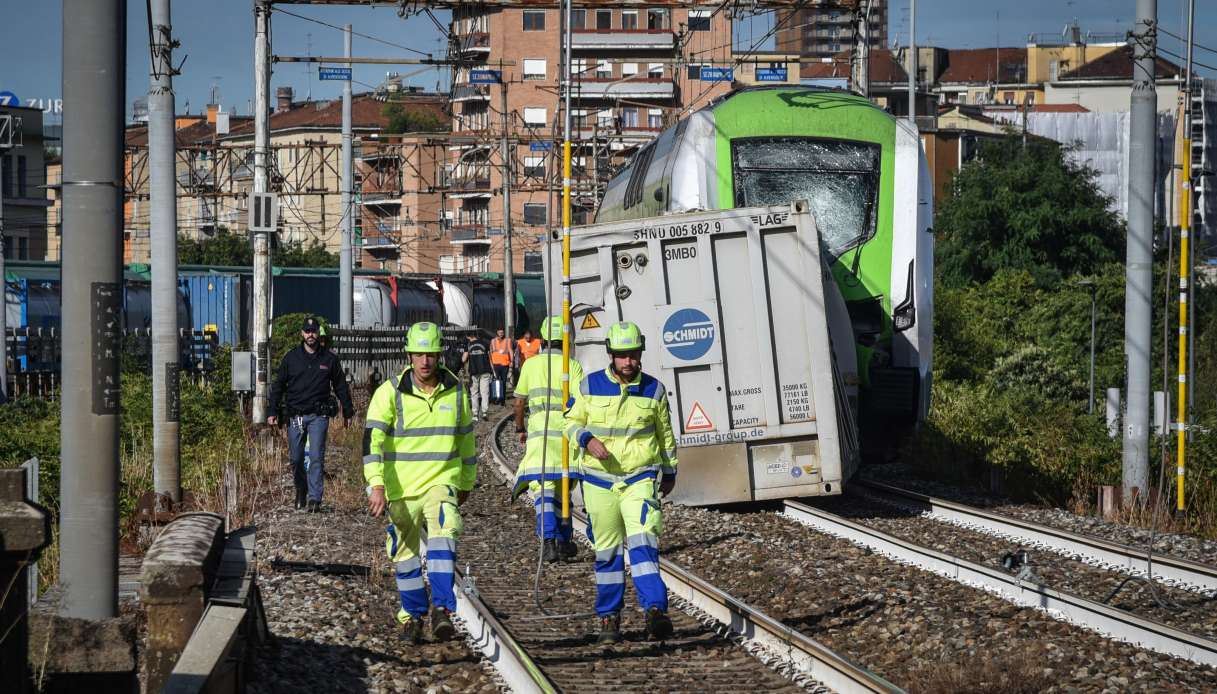 Treno deragliato a Milano, ritardi fino a 90 minuti sulla tratta dell’Alta Velocità