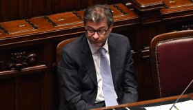 Giorgetti, niente Superbonus per le case costruite prima del 1960: serve denaro privato
