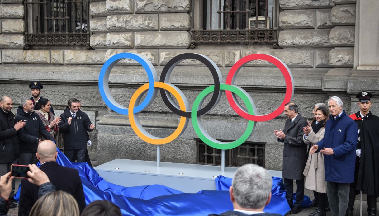 Olimpiadi Milano Cortina, prezzi biglietti da 30 a 3mila euro: come iscriversi al sorteggio