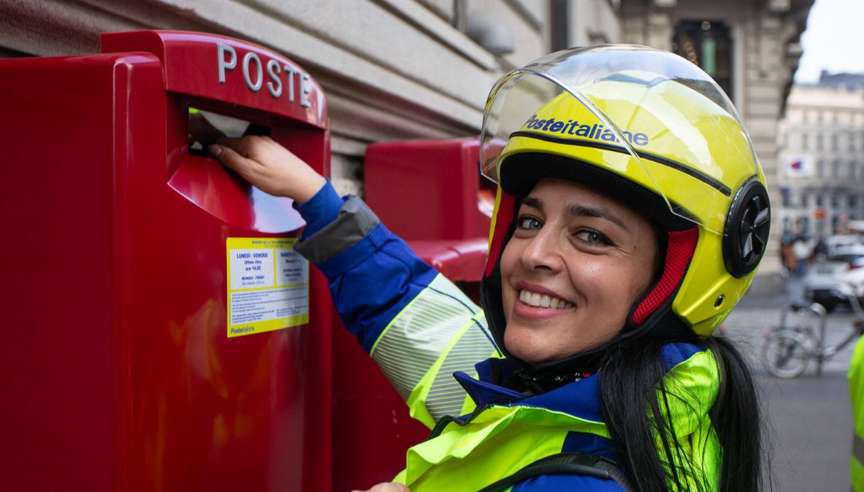 Poste Italiane assume 19mila lavoratori, si cercano portalettere e figure di front end