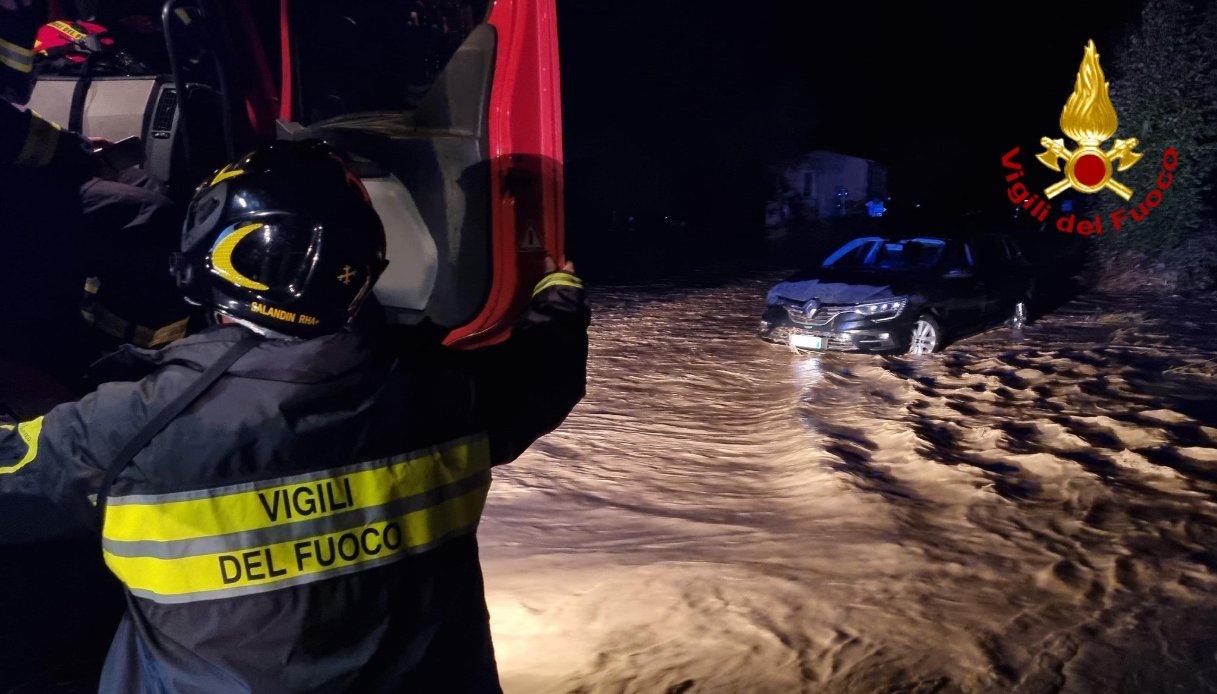 Scuole chiuse per il maltempo a Genova e Bergamo, attesa per l’arrivo dell’uragano Kirk