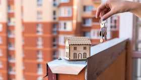 Immobiliare poco mosso in Borsa di attesa di nuovi tagli ai tassi