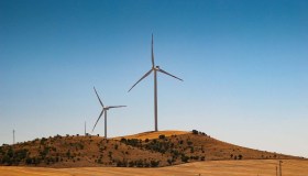 Energia in Italia, meno importazione estera e più rinnovabili, il report del Mase