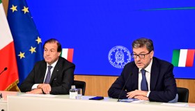 Canone tv scontato a 70 euro anche nel 2025, l’annuncio di Giorgetti in conferenza stampa