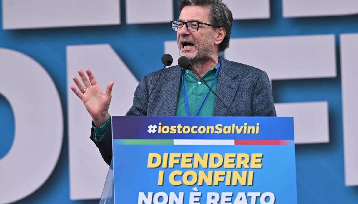 Giorgetti chiarisce sulla Manovra: “Io figlio di operai, so chi può fare sacrifici”