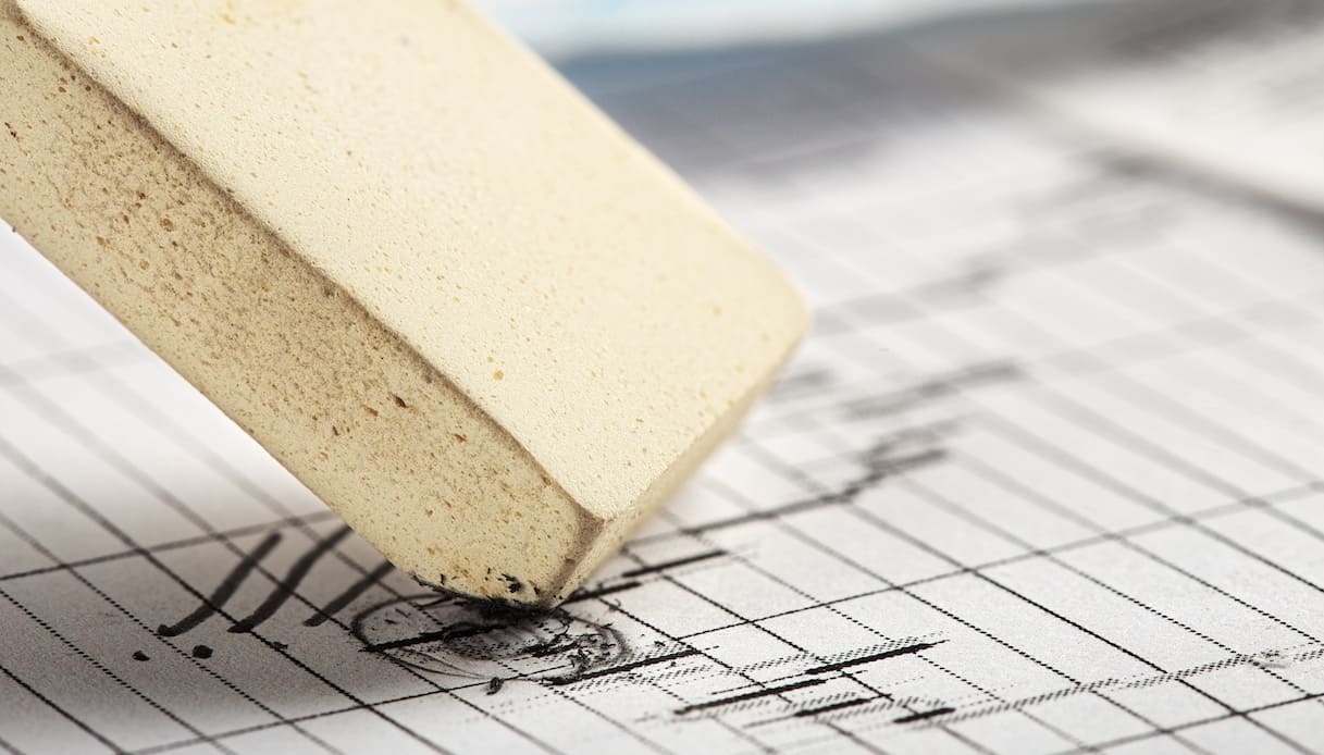 Srl cancellata, gli ex soci ereditano le sanzioni fiscali e le devono pagare