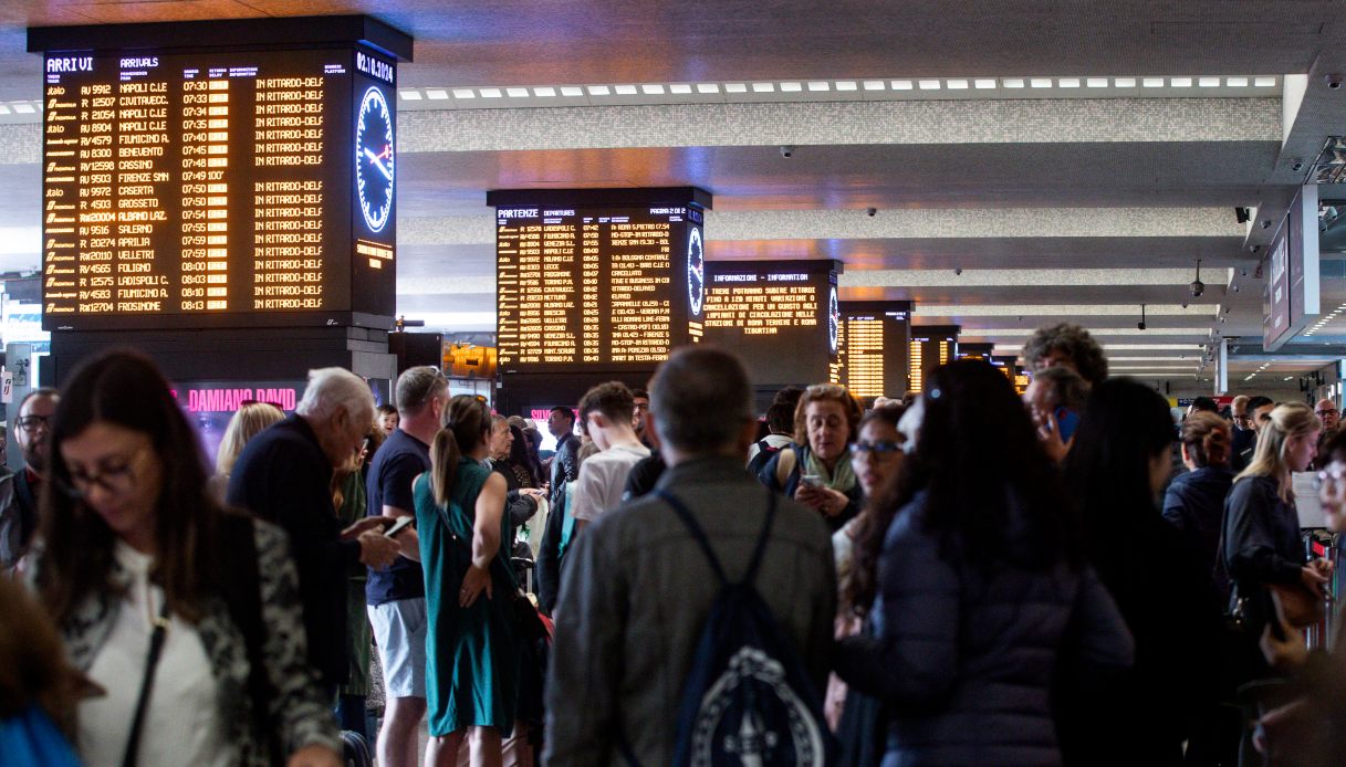 Perché la rete ferroviaria italiana si guasta di continuo: dai troppi treni alla manutenzione