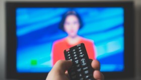 Per abbassare il canone Rai la Lega propone di guardare fino a 11 minuti di pubblicità