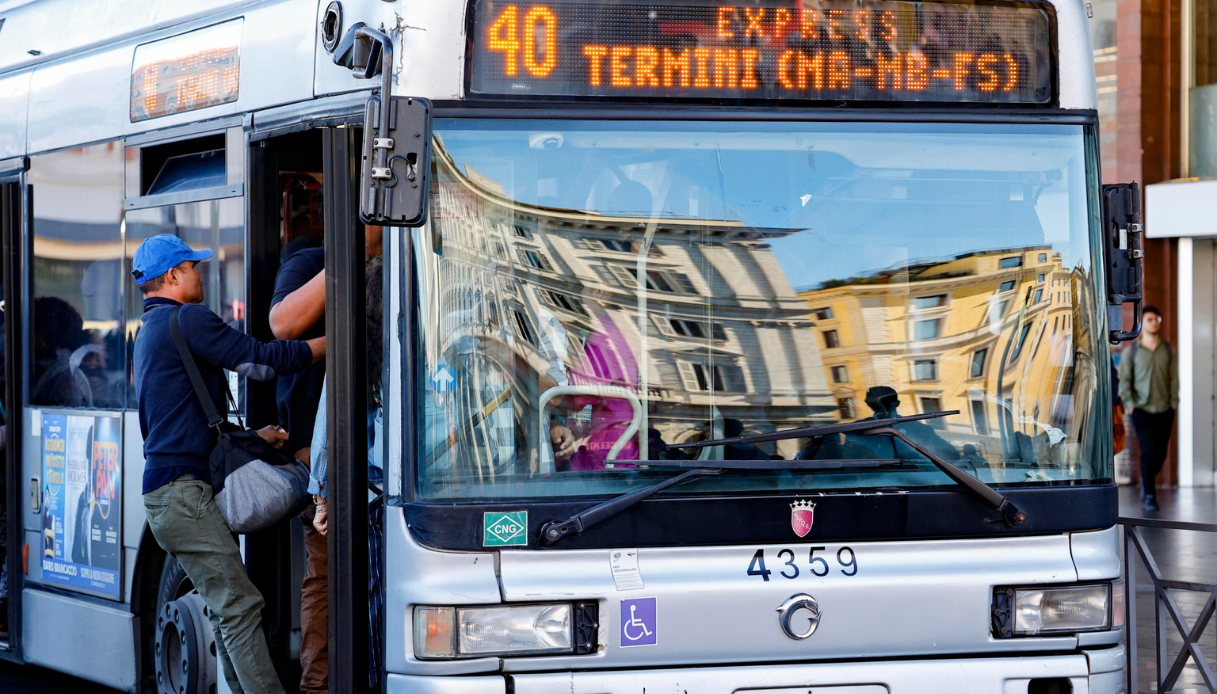 Sciopero trasporti 29 novembre, da Roma a Milano bus e metro fermi: orari e modalità