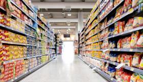 Cos’è il sustainability washing: la finta sostenibilità per alzare i prezzi