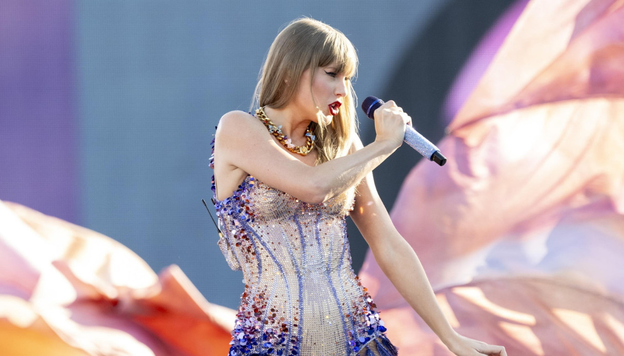 https://quifinanza.it/wp-content/uploads/sites/5/2024/11/taylor-swift.jpg