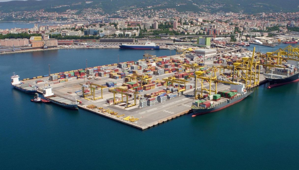 Via all’Autostrada del Mare tra Italia ed Egitto, trasporti più rapidi per frutta e verdura