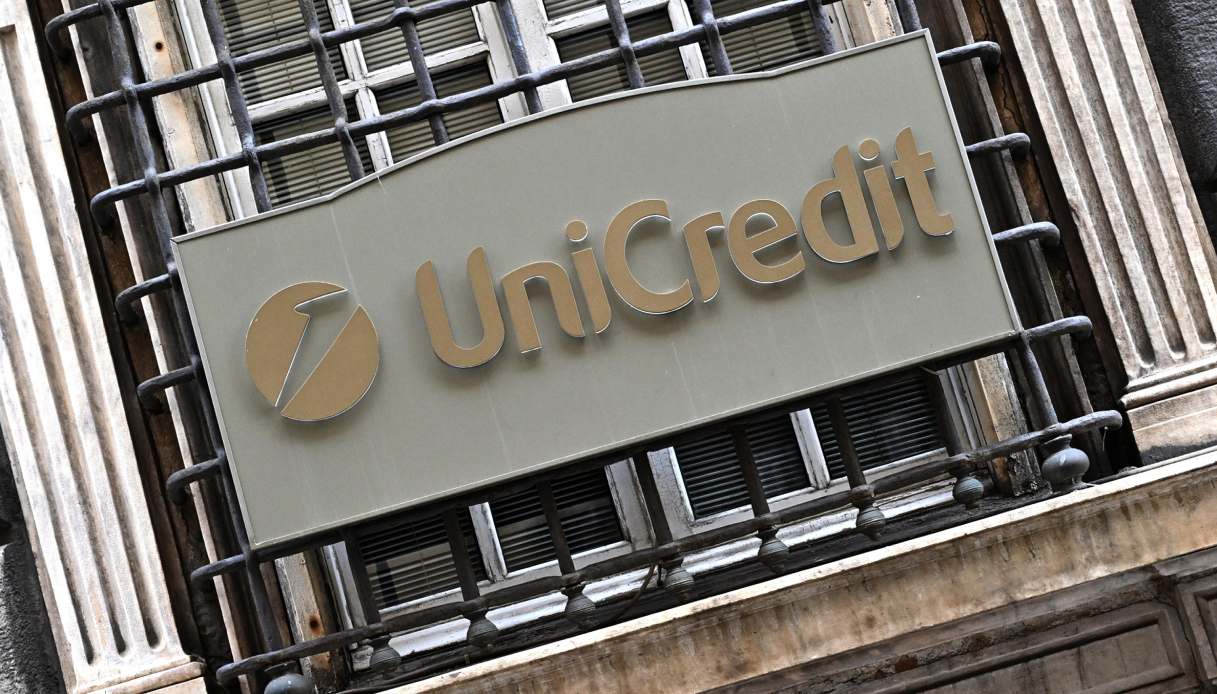 Esposto Banco BPM alla Consob. Ma Unicredit sale al 28% di Commerzbank