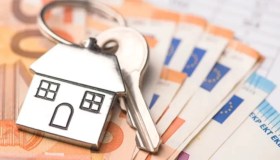 Nuova stretta degli affitti brevi nelle città, mentre è già rilasciato il 75% dei Cin