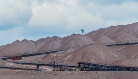 Metalli critici: cresce la scarsità e la volatilità. Quale impatto sugli investimenti?