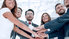 700 ore di ferie solidali alla collega vedova: come funziona e limiti