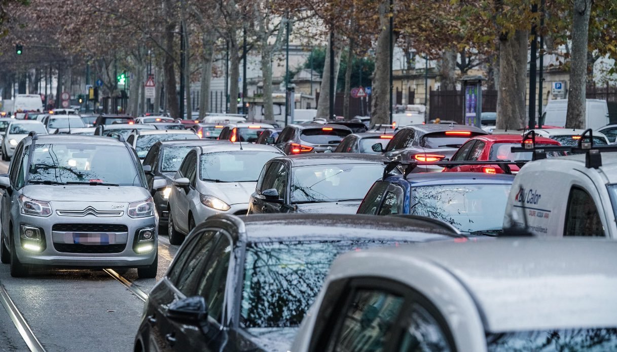 Caro polizze Rc auto, perché i prezzi salgono e cosa può cambiare