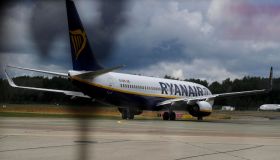 Ryanair lascia Roma, scontro con il Governo e riduzione dei voli durante il Giubileo
