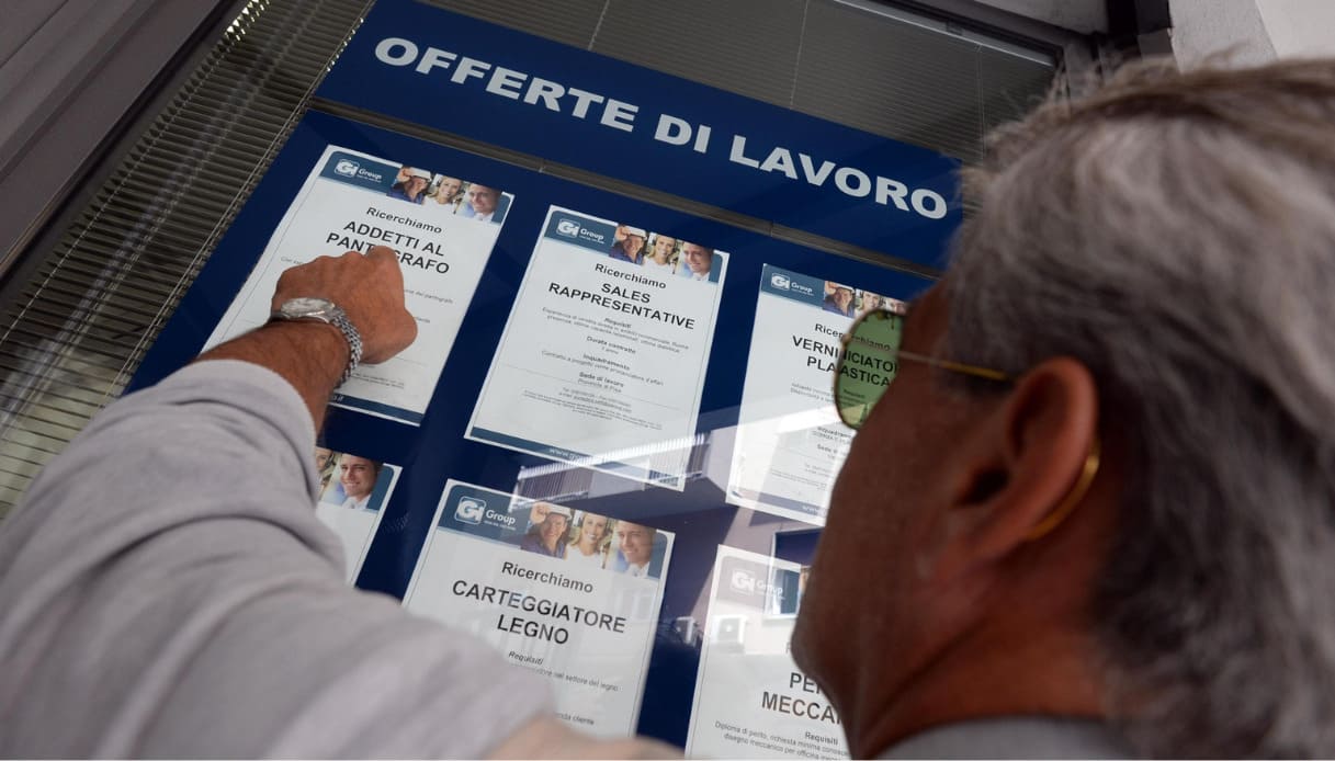 Siisl, oltre 15mila annunci di lavoro e 400mila corsi di formazione: le offerte con l’Ai