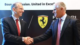 Ferrari e Unicredit annunciano partnership, il piano oltre il solo logo in pista