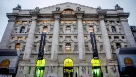 La Borsa del 13 gennaio, Milano a -0,8%: negli Usa azzerati i guadagni post vittoria di Trump