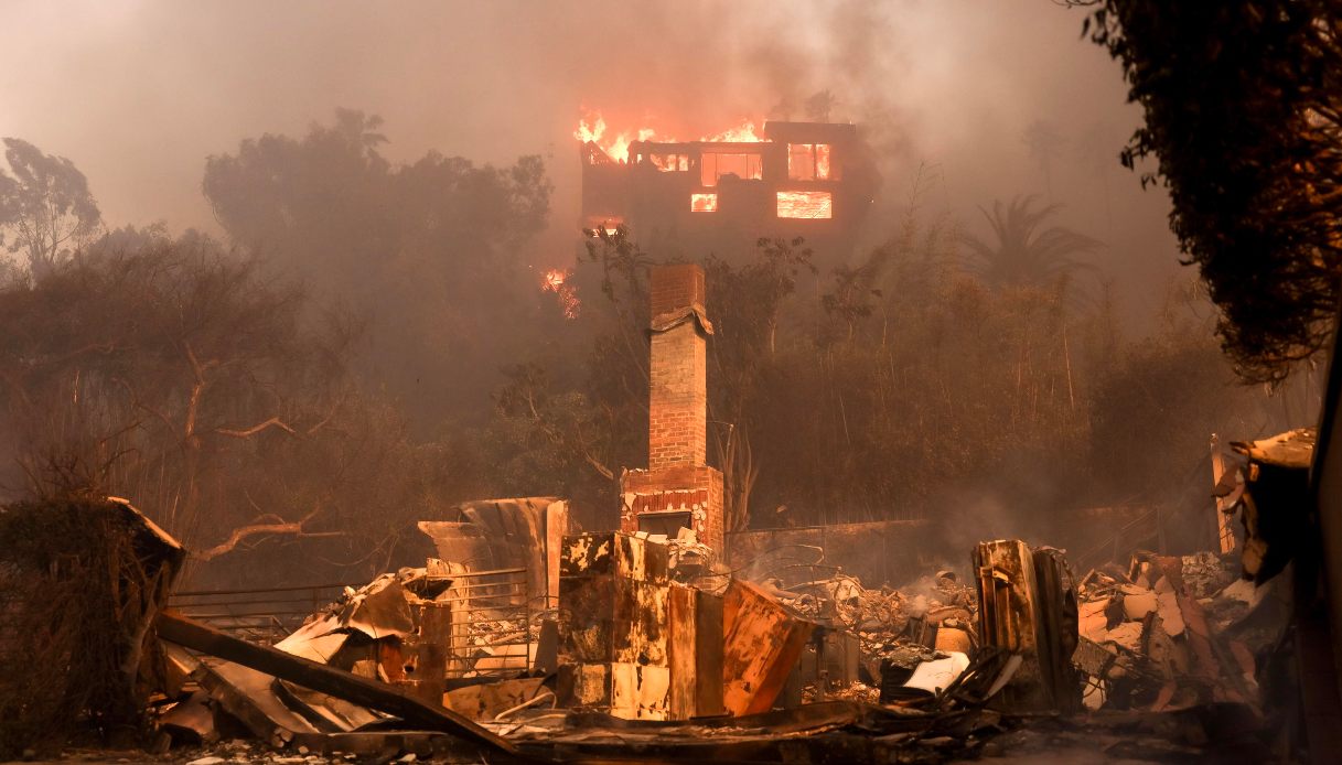 Gli incendi in California costeranno oltre 20 miliardi alle assicurazioni