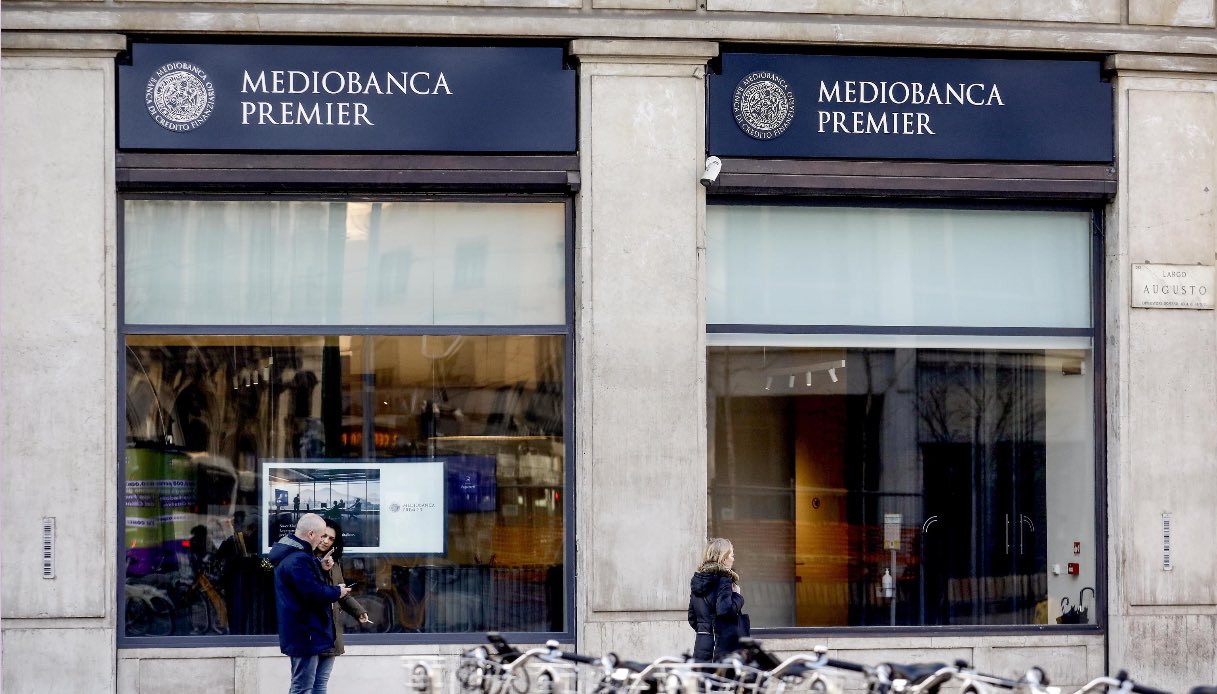 Mediobanca pronta a respingere l’offerta di Mps, 12 miliardi non bastano