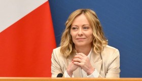 Conferenza stampa di Meloni, accordo con Musk: “Nessuna alternativa pubblica a Starlink”