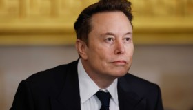 Elon Musk VS Wikipedia, il tycoon invoca il boicottaggio ma arriva la pioggia di donazioni