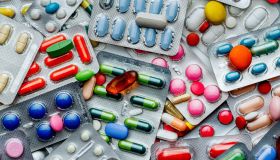 Farmaci contraffatti, oscurati 286 siti di vendita online illegale: sequestri per 2 milioni