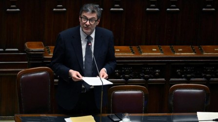 Taglio bollette di gas ed energia, Giorgetti: “Provvedimento del Governo in arrivo”