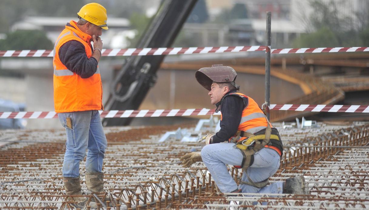 Per le pensioni precoci tre finestre annue, requisiti e novità del 2025