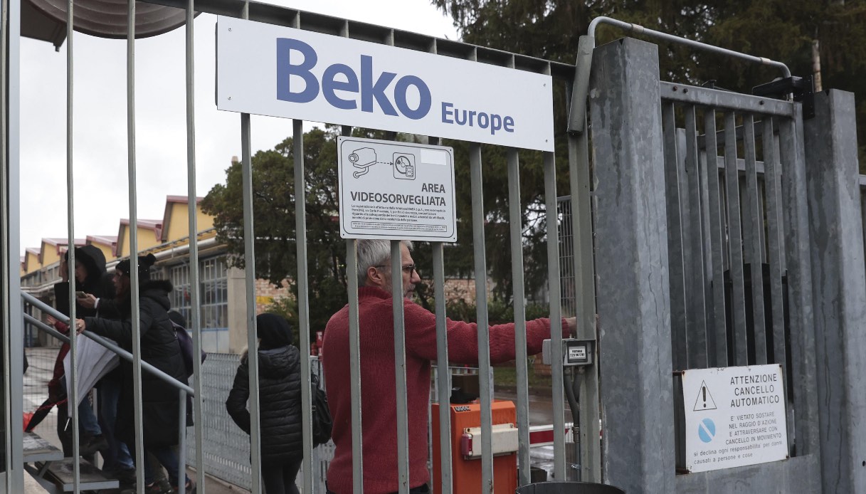 Beko Siena, 600 posti di lavoro a rischio ma si cerca l’accordo entro fine marzo