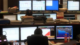 La Borsa del 28 febbraio, i dazi frenano l’Europa, Milano chiude vicino alla parità