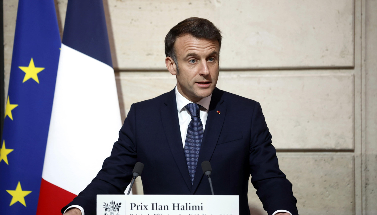 https://quifinanza.it/wp-content/uploads/sites/5/2025/02/macron-1.jpg