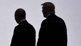 Alla Conferenza di Monaco accordi tra Trump e Putin, Meloni e l’Europa tagliate fuori