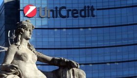 Unicredit dà 2.500 euro di premio ai dipendenti italiani dopo un anno di utili