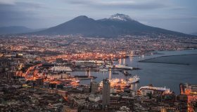 Comprare casa a Napoli, i quartieri migliori: salgono i prezzi a causa dei B&B
