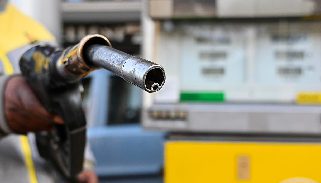 Accise su diesel e benzina, via alla riforma: quanto costa fare il pieno con gli aumenti