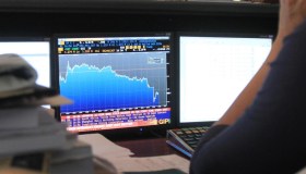 La Borsa del 20 marzo, Milano negativa a -1,3% tra timori dazi e banche centrali