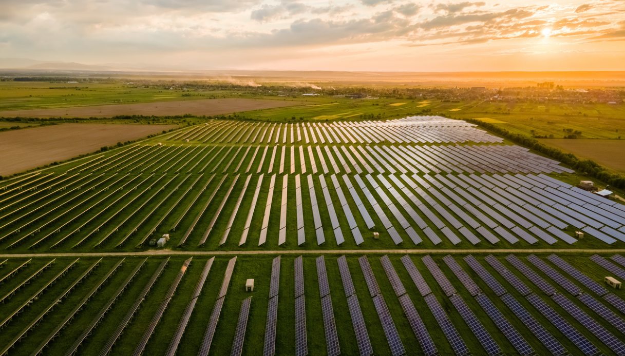 Il Medio Oriente punta sul green, arriva il più grande impianto fotovoltaico al mondo