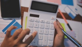 Regime forfettario, in cosa consiste il limite dei ricavi e cosa succede se lo si sfora