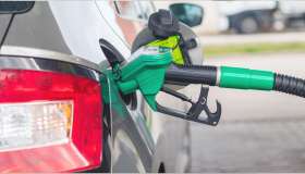 Come risparmiare benzina e diesel con 8 regole d’oro